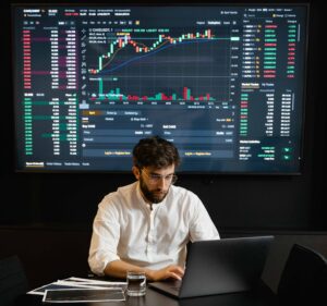 Financial analyst